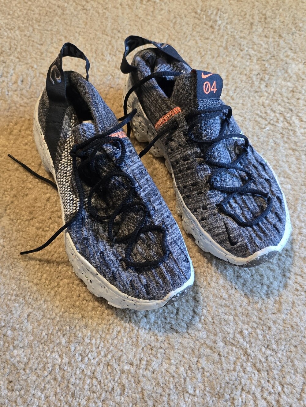 Nike Space Hippie 04